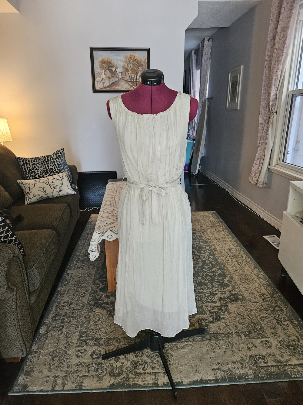 Women’s Cream Sleeveless Tie-Waist Midi Dress